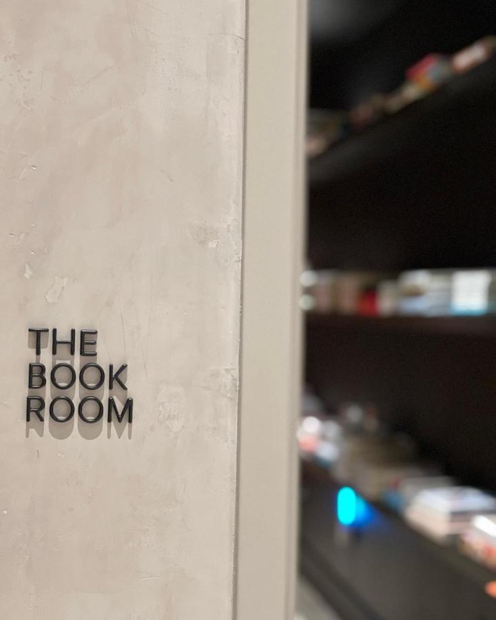 ette luxury hotel&spa Four Corners Extérieur photo The Book Room