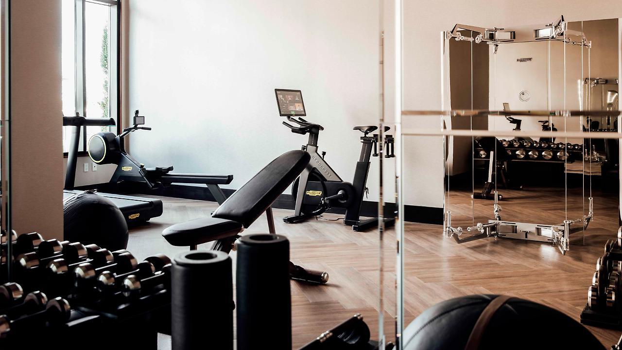 ette luxury hotel&spa Four Corners Extérieur photo The gym at the hotel
