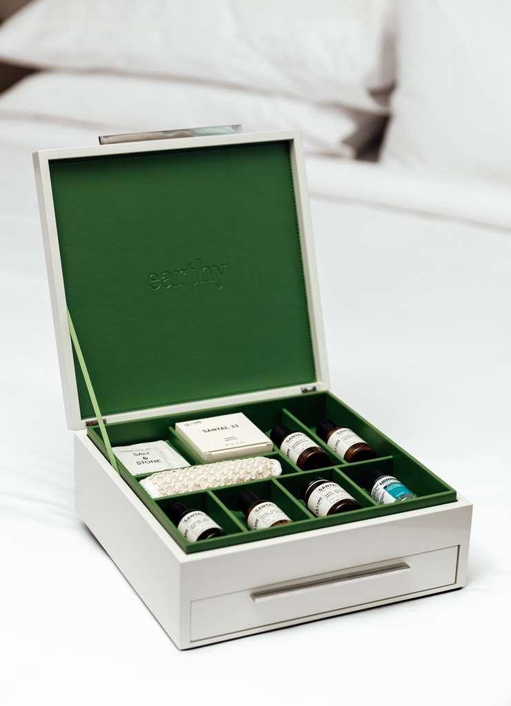 ette luxury hotel&spa Four Corners Extérieur photo A box of homeopathic remedies